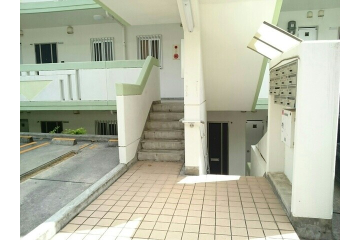 2DK Apartment, Japan — image 13