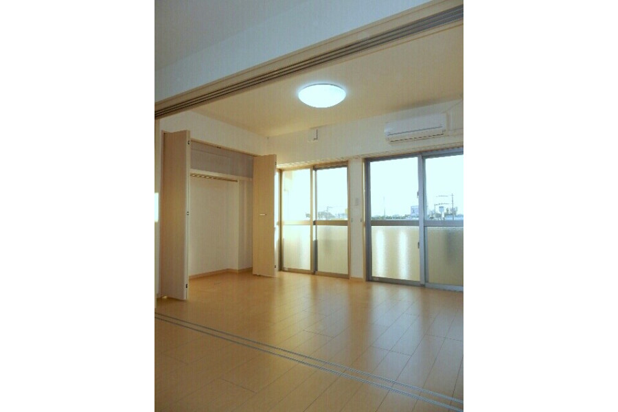 1LDK Apartment, Japan — image 3