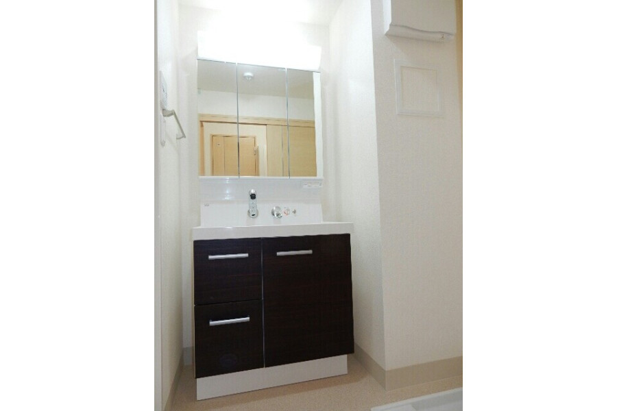 1LDK Apartment, Japan — image 7