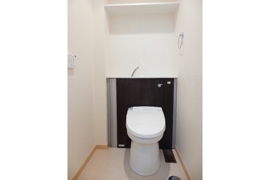 1LDK Apartment, Japan — image 9