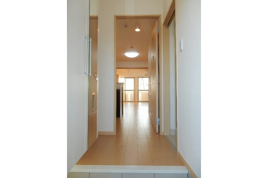 1LDK Apartment, Japan — image 10