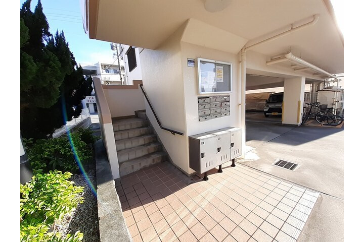 1R Apartment, Japan — image 13