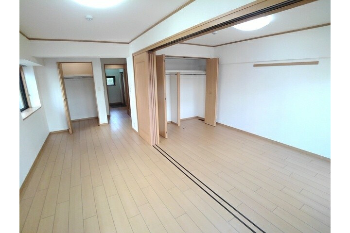 1LDK Apartment, Japan — image 2