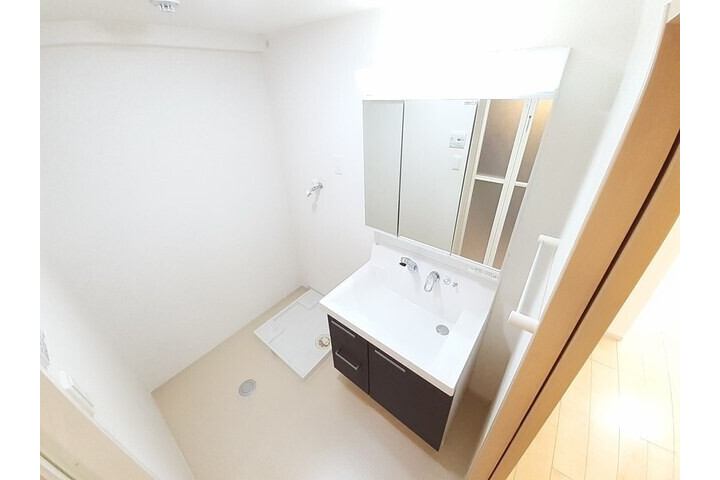 1LDK Apartment, Japan — image 8