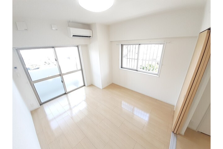 1DK Apartment, Japan — image 2