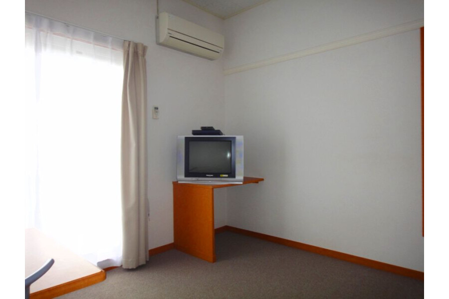 1K Apartment, Japan — image 7