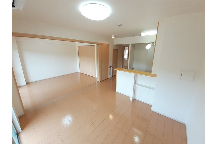2LDK Apartment, Japan — image 3