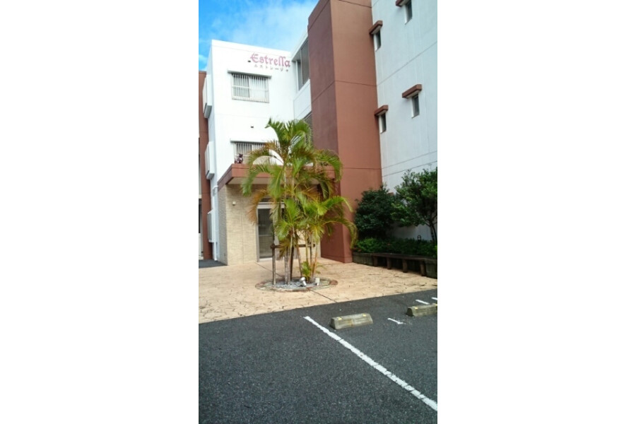 3LDK Apartment, Japan — image 13