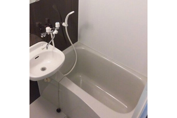 1K Apartment, Japan — image 5