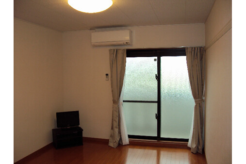 1K Apartment, Japan — image 4