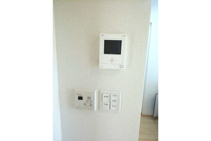 2LDK Apartment, Japan — image 4
