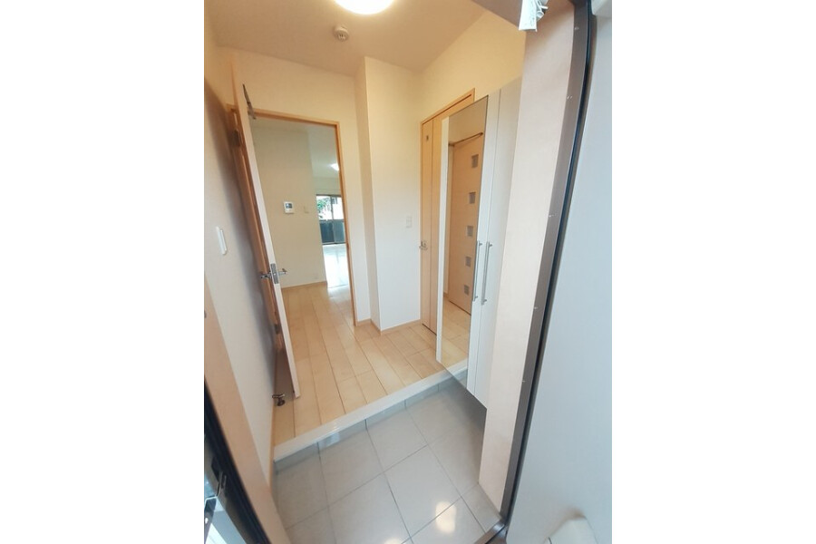 1LDK Apartment, Japan — image 10