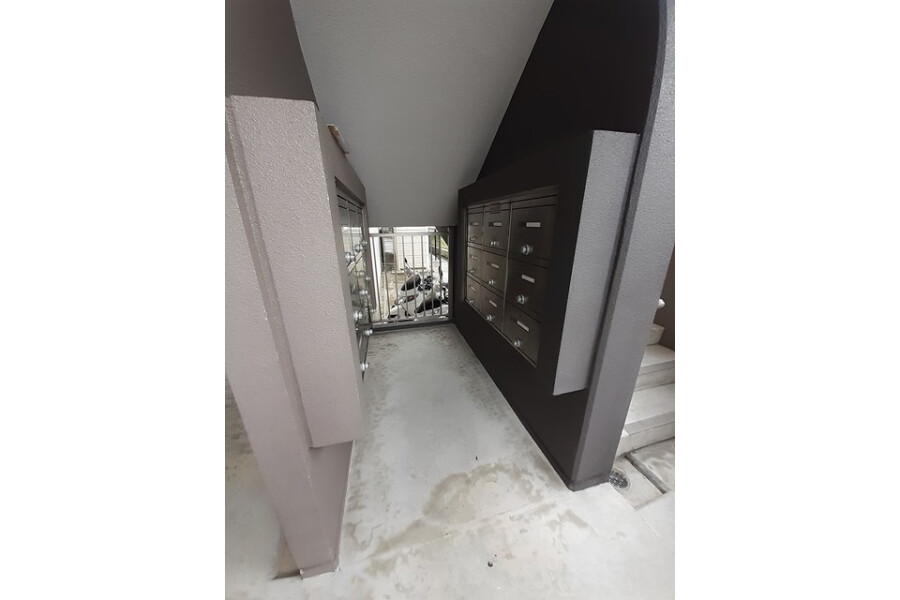 1LDK Apartment, Japan — image 12