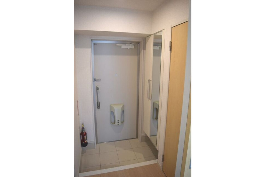 1DK Apartment, Japan — image 11