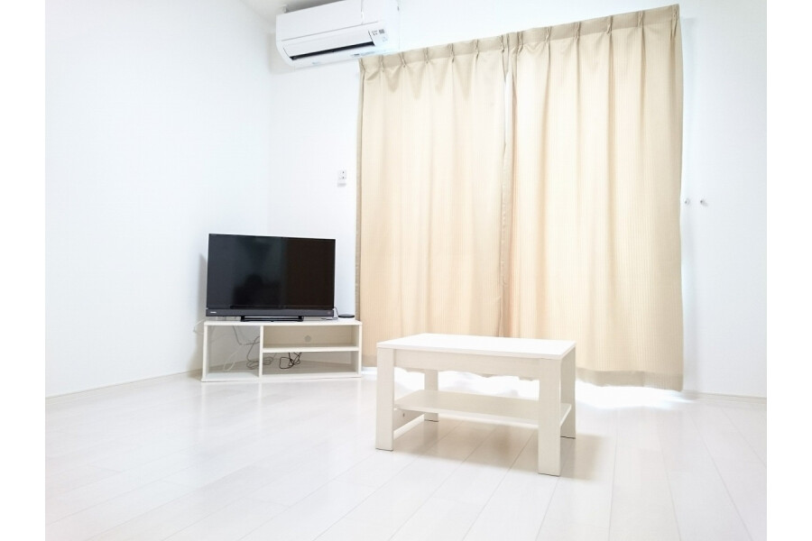 1K Apartment, Japan — image 3
