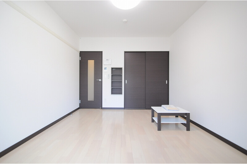 1K Apartment, Japan — image 3