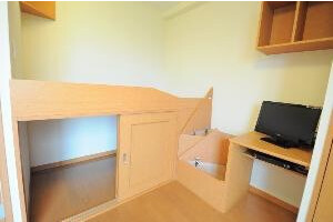 1K Apartment, Japan — image 2