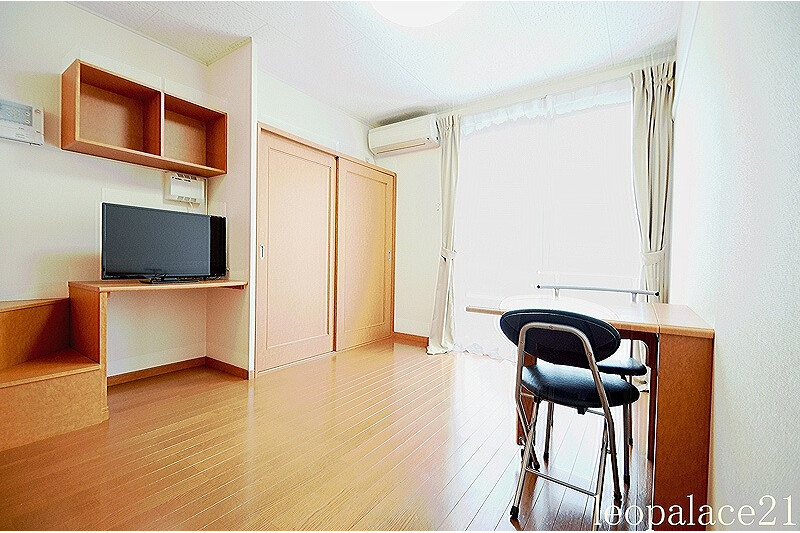 1K Apartment, Japan — image 4