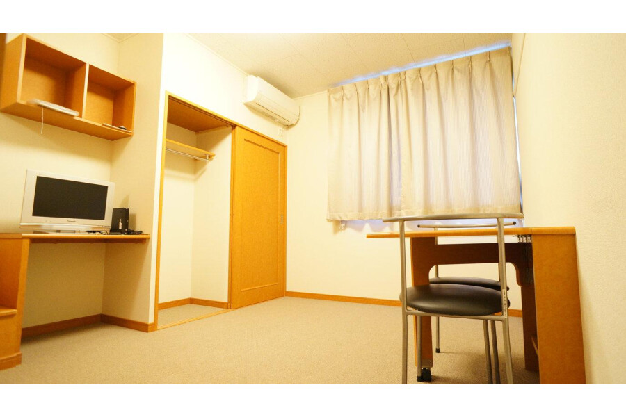 1K Apartment, Japan — image 2