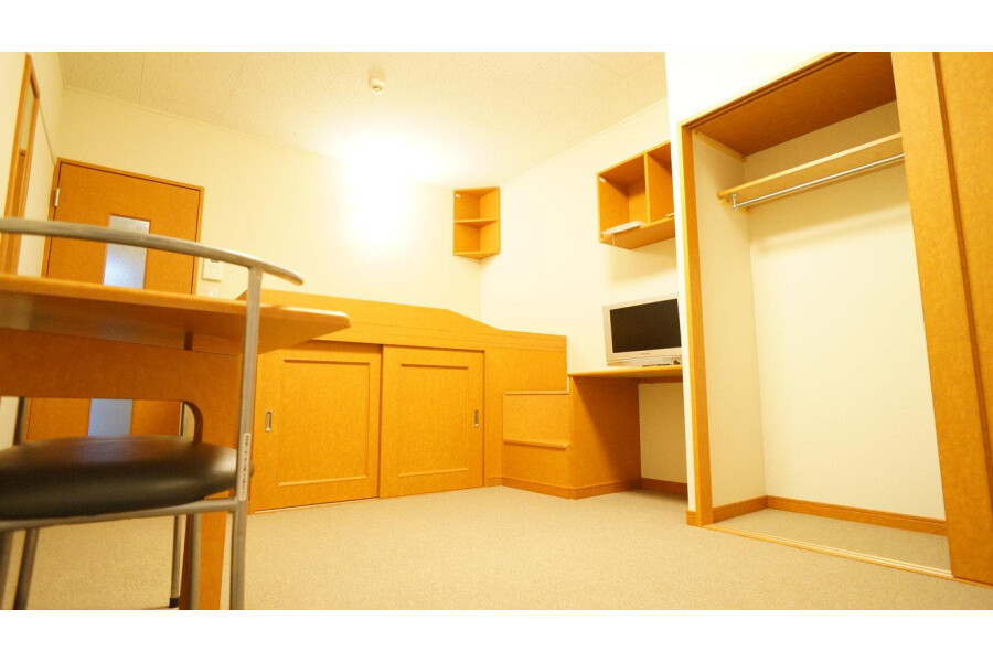 1K Apartment, Japan — image 3