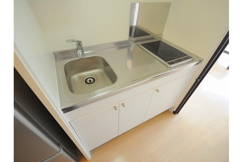 1K Apartment, Japan — image 5