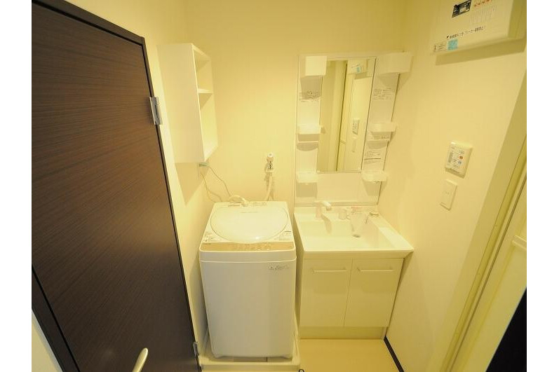 1K Apartment, Japan — image 6