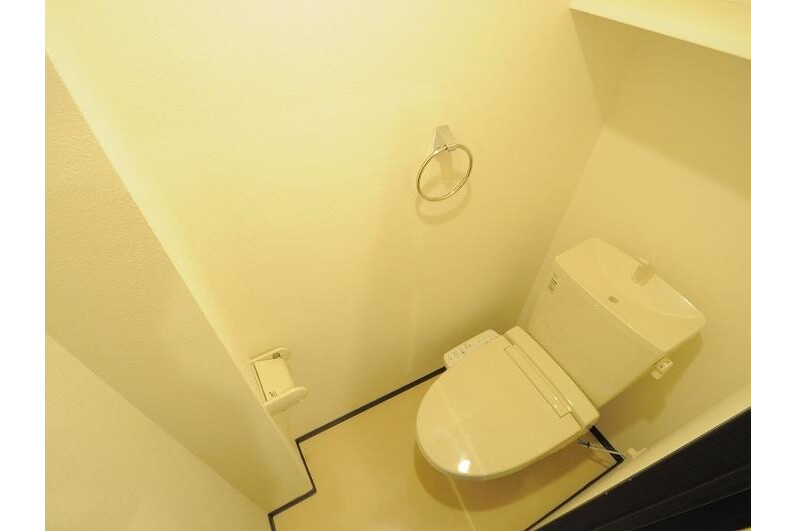 1K Apartment, Japan — image 9