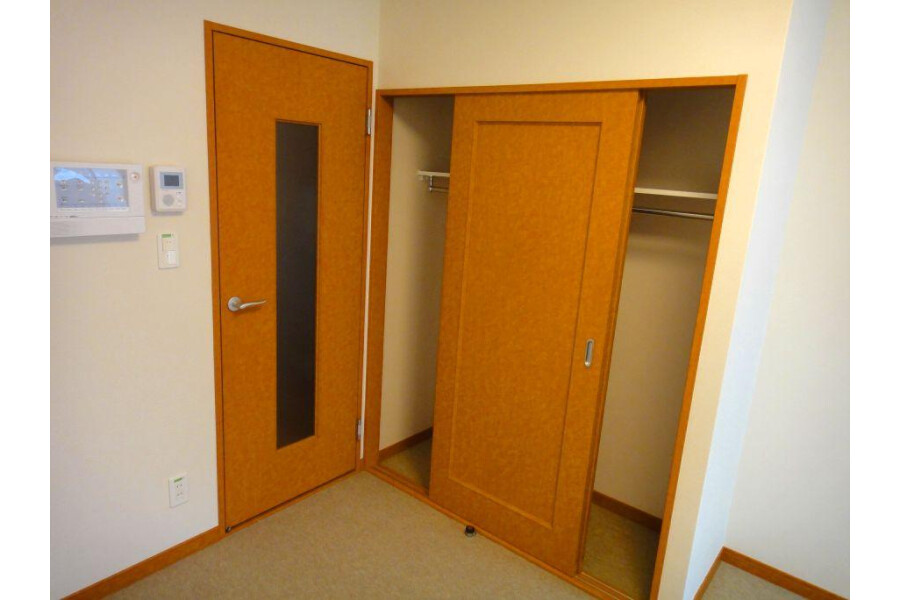 1K Apartment, Japan — image 3