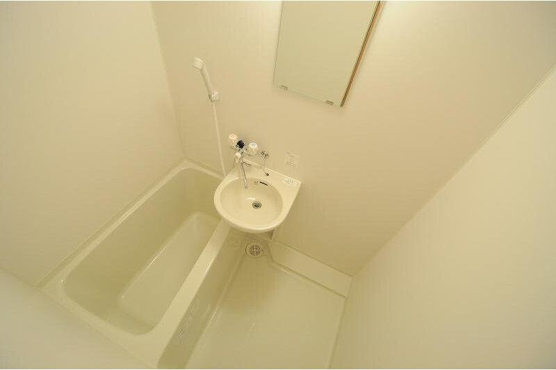 1K Apartment, Japan — image 5