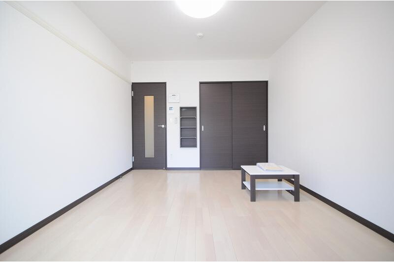 1K Apartment, Japan — image 3