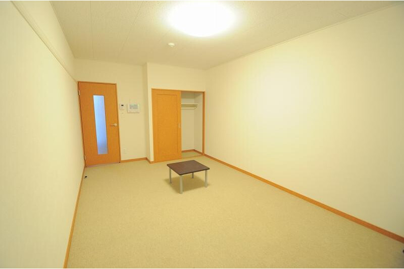 1K Apartment, Japan — image 3