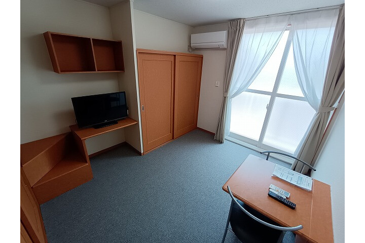 1K Apartment, Japan — image 4