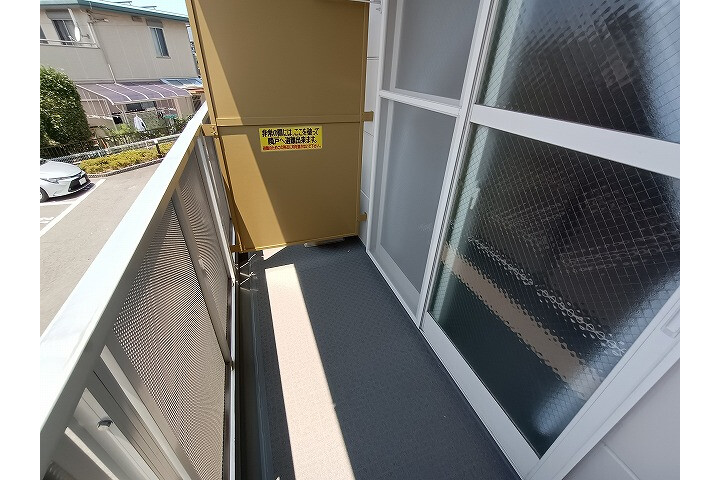 1K Apartment, Japan — image 9