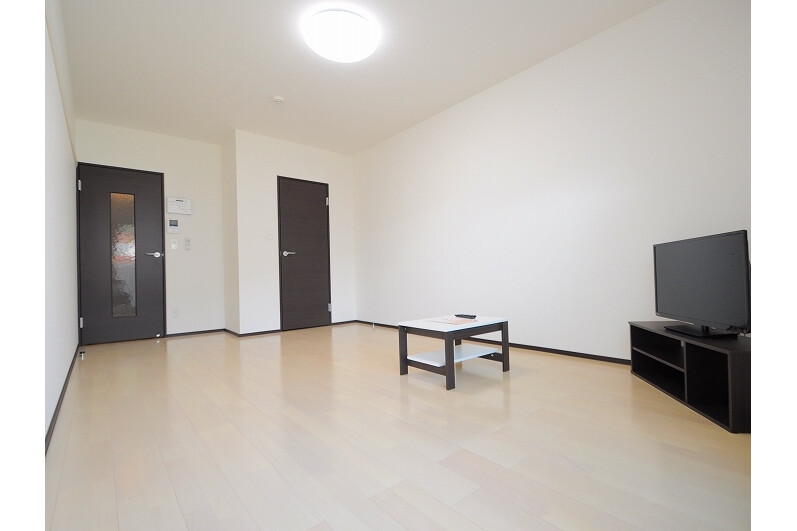 1K Apartment, Japan — image 2