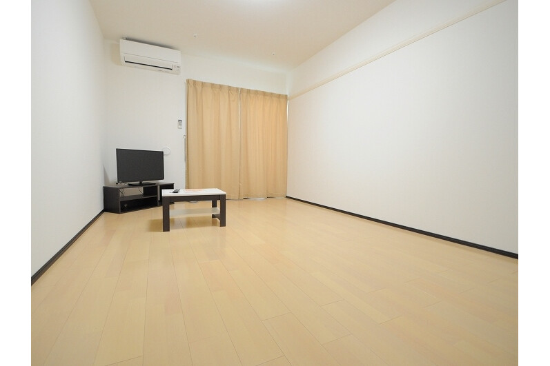 1K Apartment, Japan — image 3