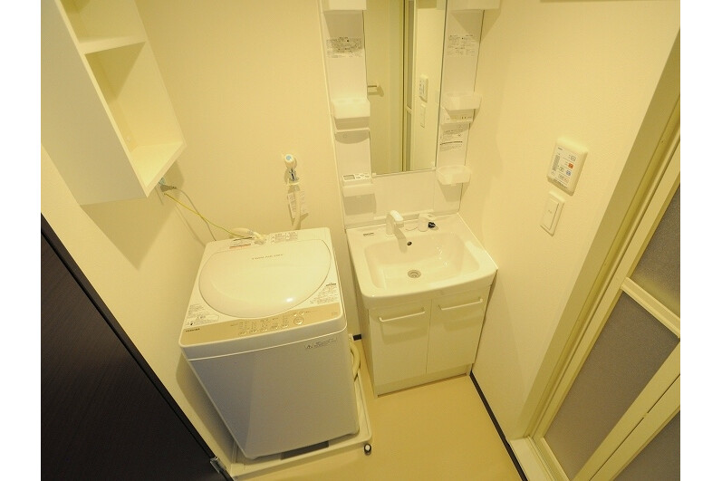 1K Apartment, Japan — image 7