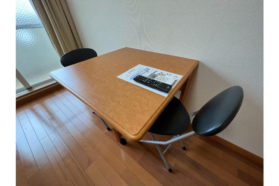 1K Apartment, Japan — image 7