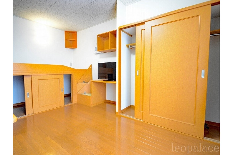 1K Apartment, Japan — image 6