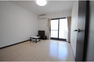 1K Apartment, Japan — image 2
