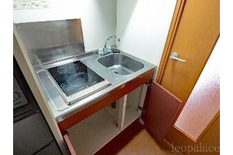 1K Apartment, Japan — image 4