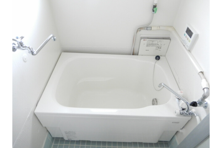 2DK Apartment, Japan — image 8