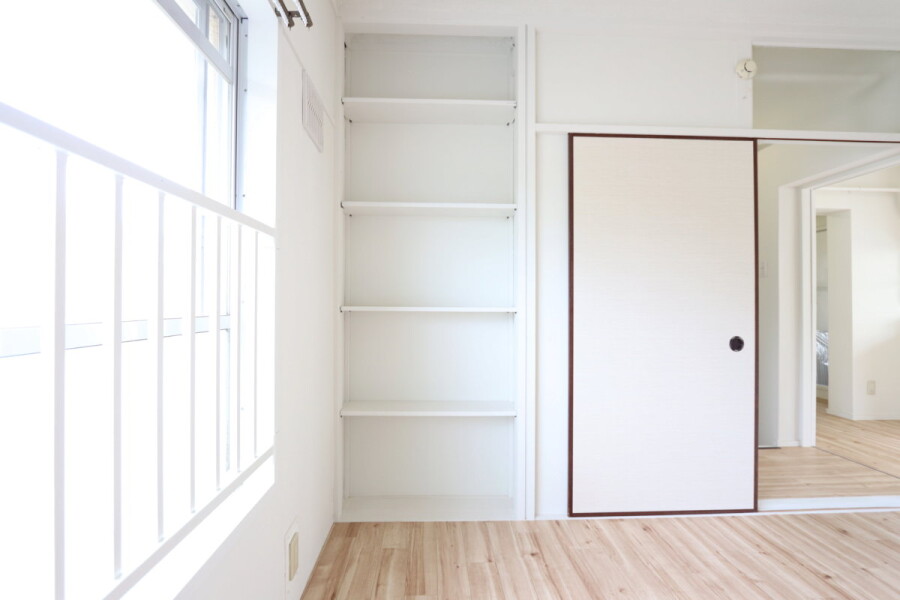 2DK Apartment, Japan — image 15