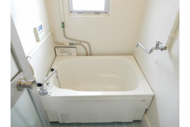 2DK Apartment, Japan — image 8
