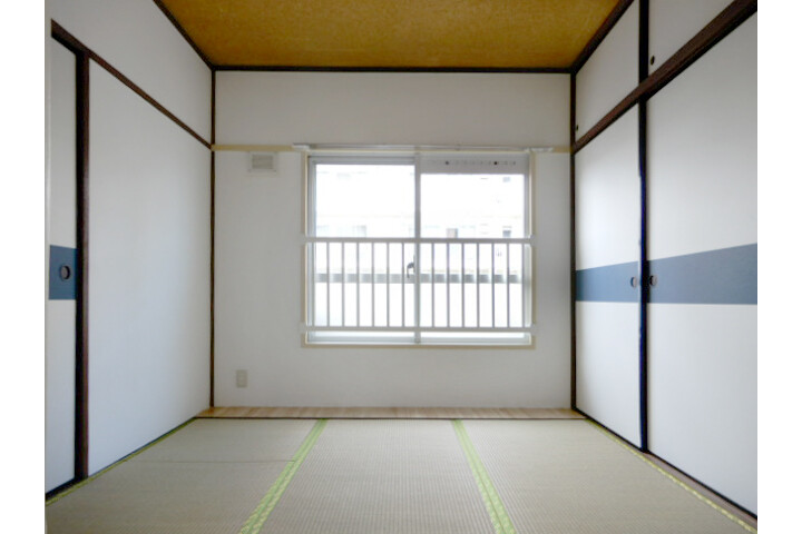 2DK Apartment, Japan — image 15