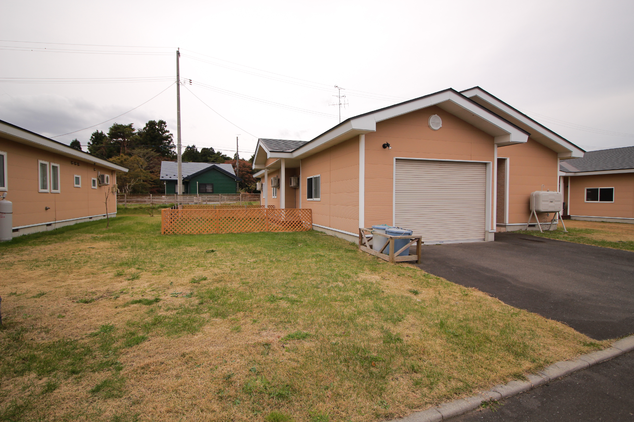 W760B, C(3Bedrooms, 1Car garage)