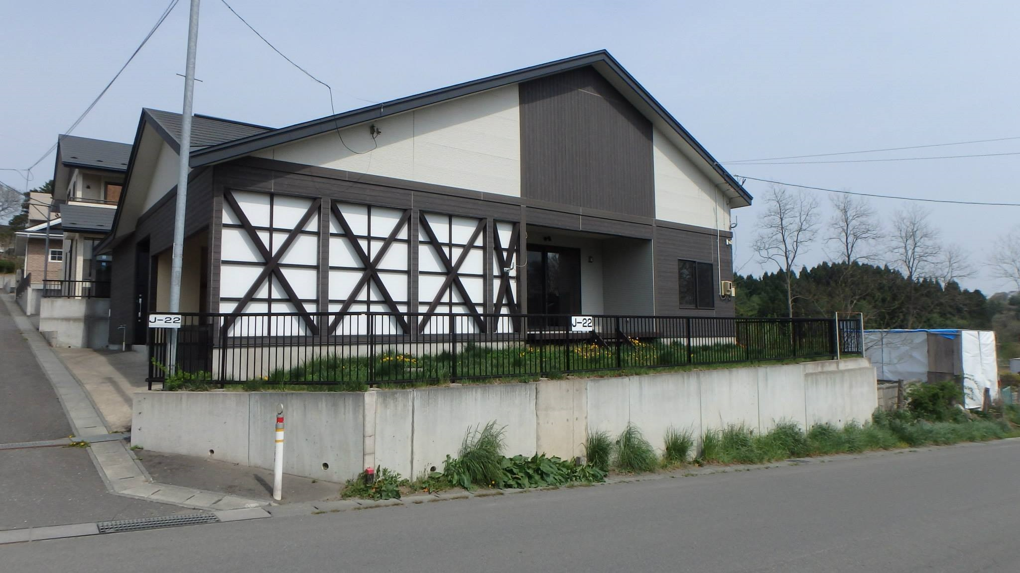 J22(3Bedrooms, 2Car garage) 