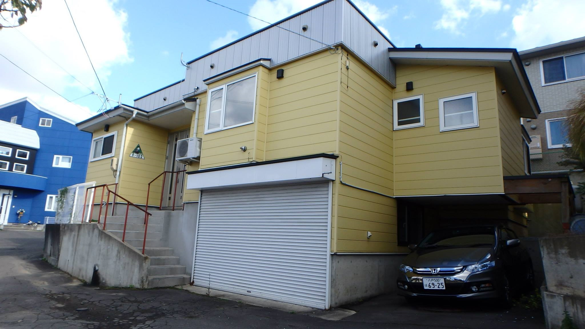 F102(3Bedrooms, 1Car garage)
