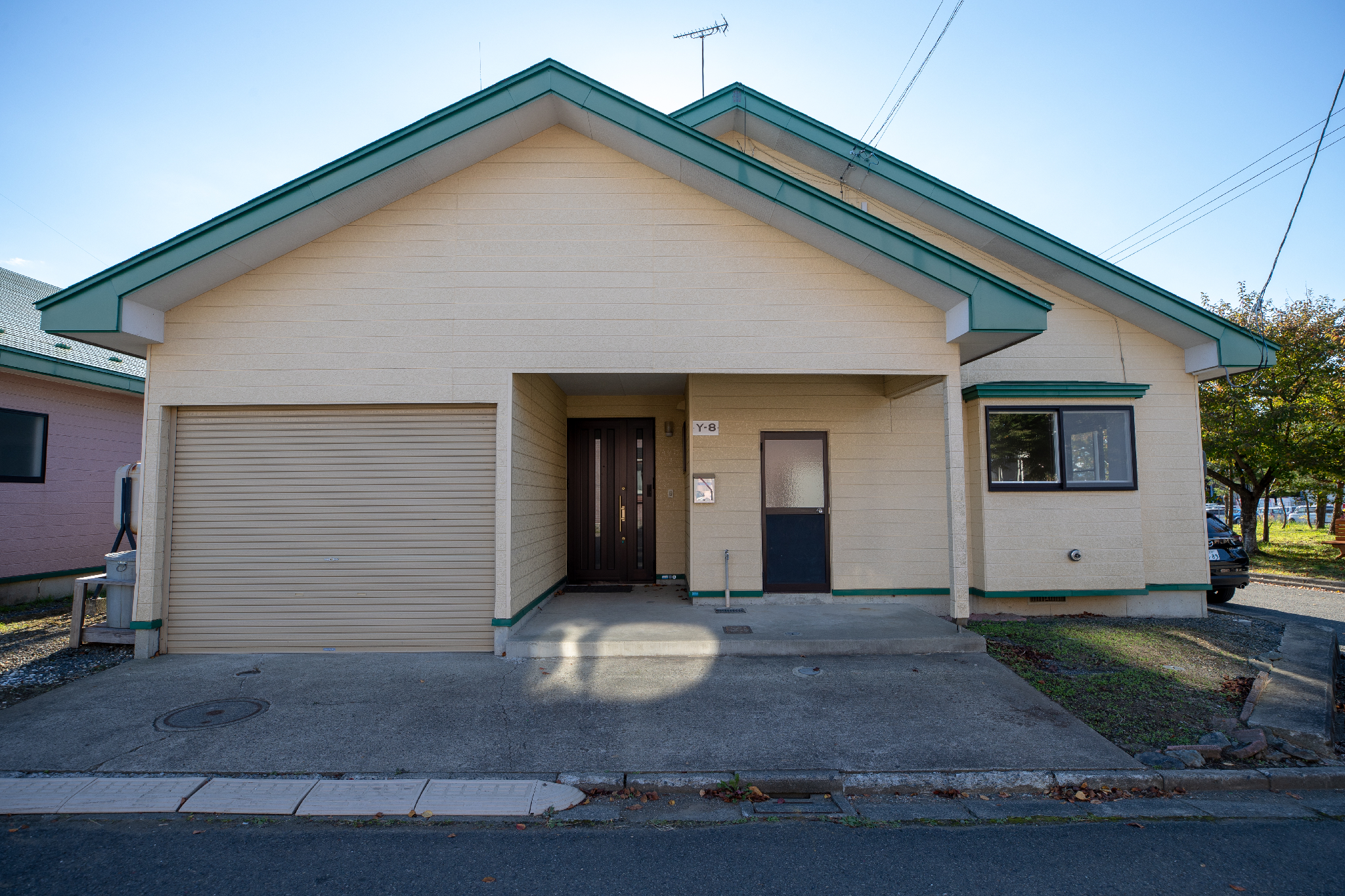 Y1,2,3,8(3Bedrooms, 1Car garage)
