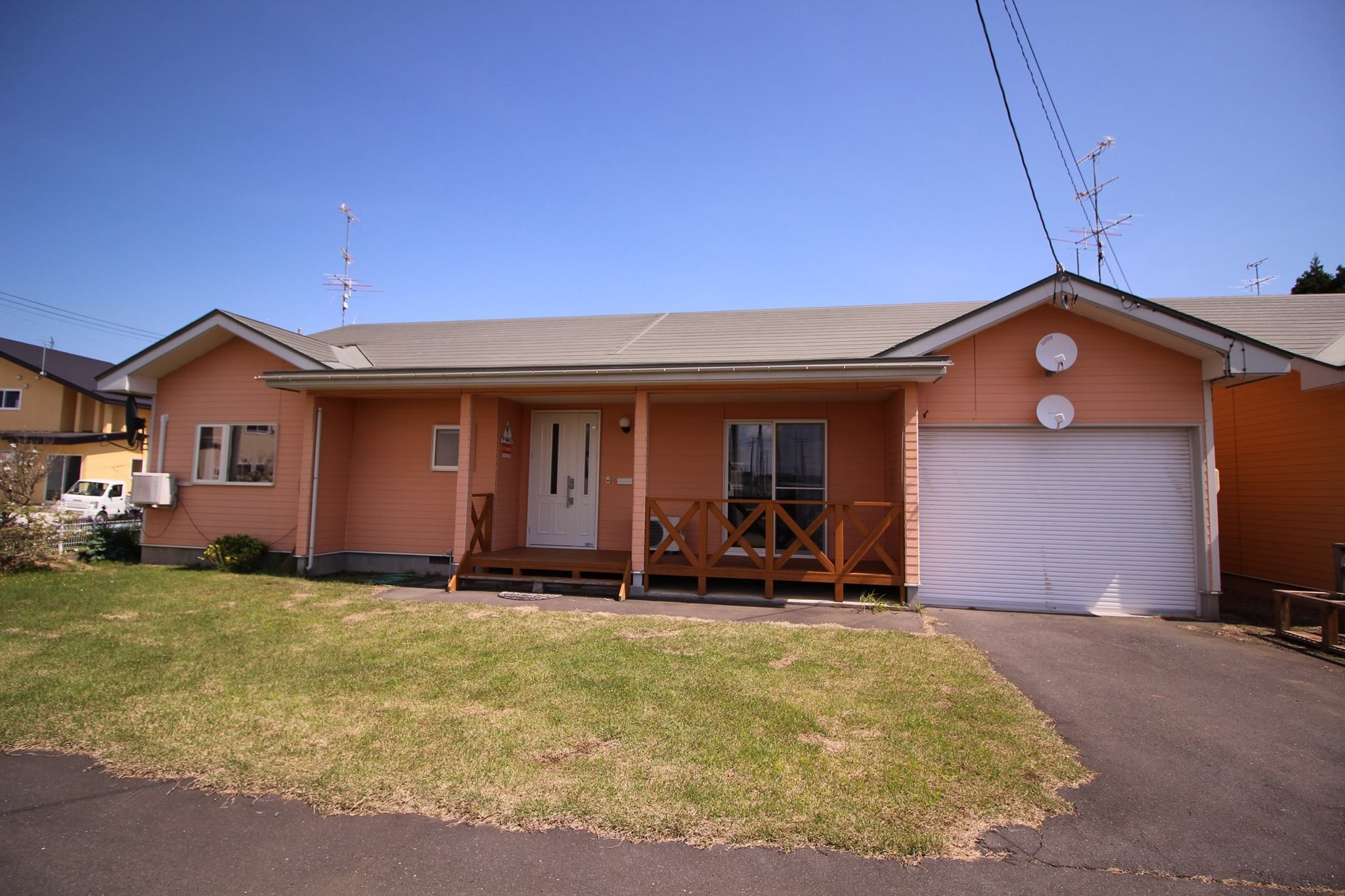 F144C(3Bedrooms, 1Car garage)
